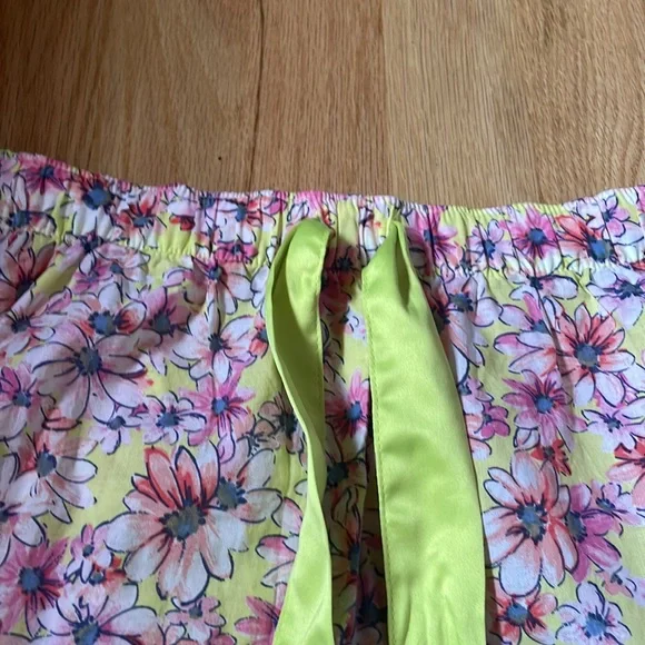 VS pajama shorts - Picture 2 of 4